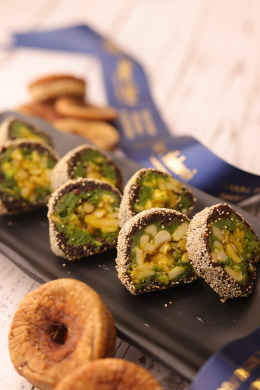 Anjeer Roll