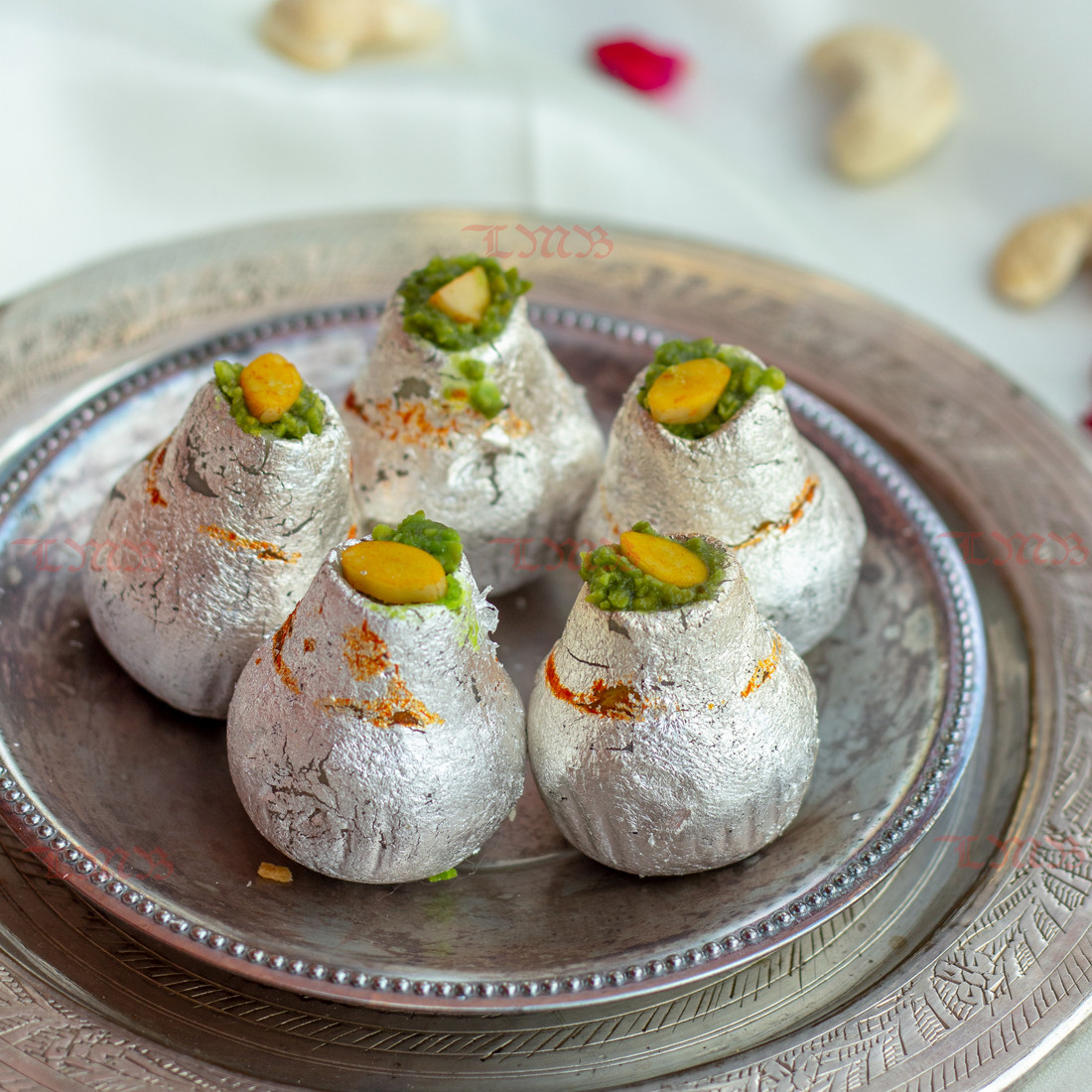 Kaju Kalash