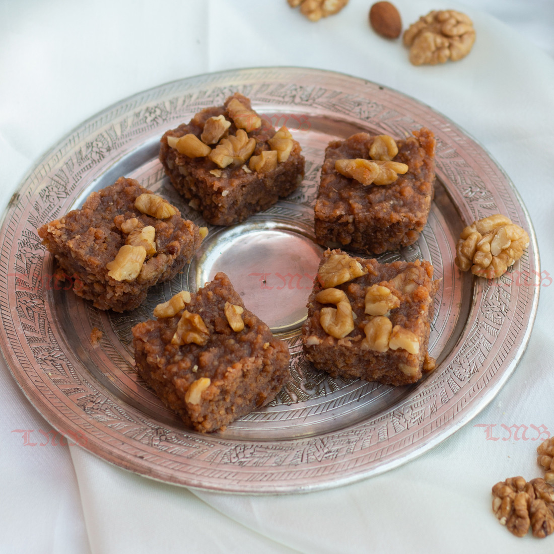 Akhrot Barfi